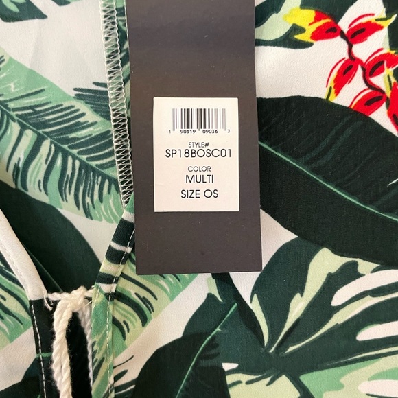 Rachel Zoe Kimono in Gorgeous Tropical Green Print. One Size. - Picture 8 of 10